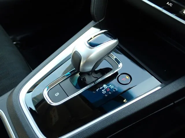 シャトル ハイブリッド(ホンダ)の車両写真