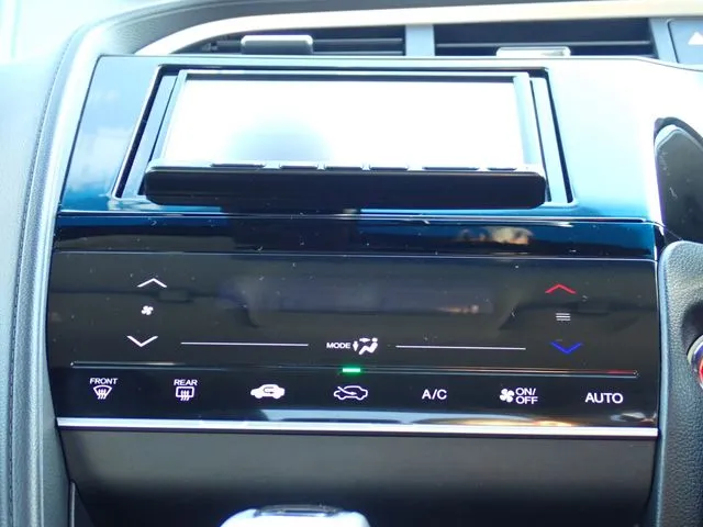 シャトル ハイブリッド(ホンダ)の車両写真