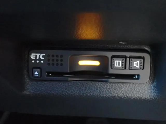 シャトル ハイブリッド(ホンダ)の車両写真