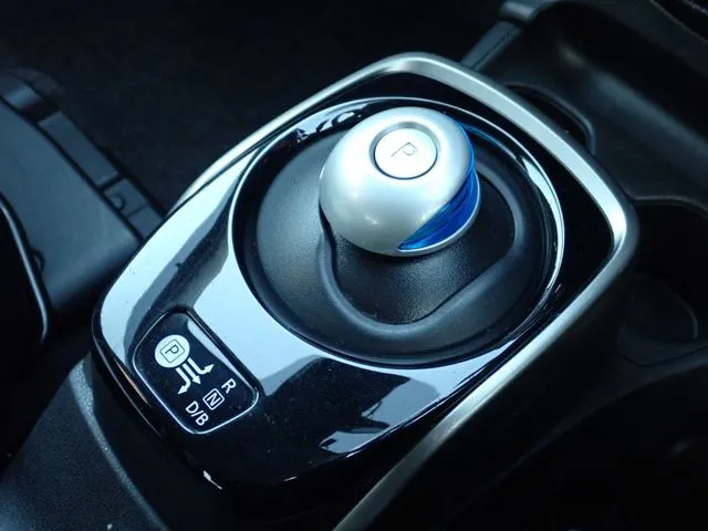 ニッサン　ノート