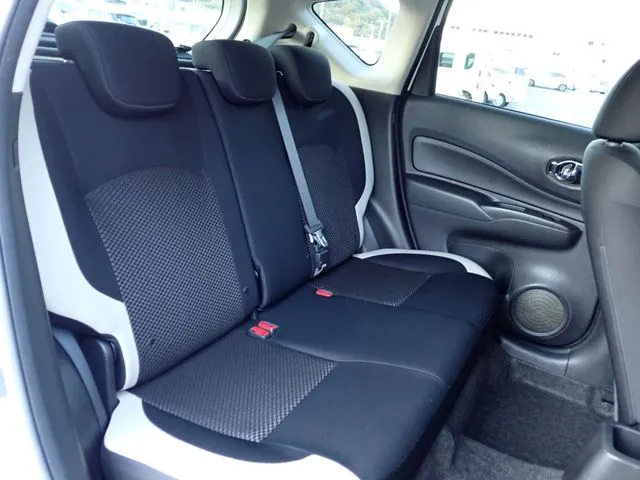 ニッサン　ノート