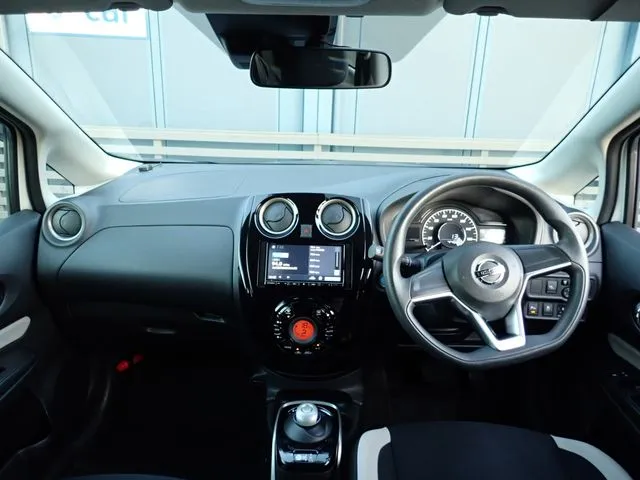 ニッサン　ノート