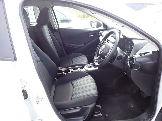 マツダ　ＭＡＺＤＡ２