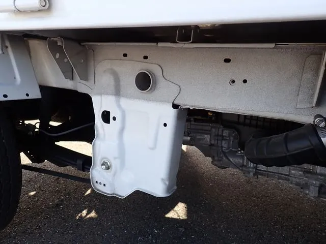 ニッサン NT100クリッパー 4WD