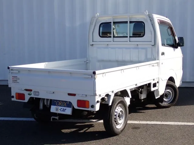 ニッサン NT100クリッパー 4WD