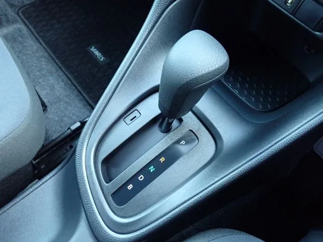 ヤリス(トヨタ)の車両写真