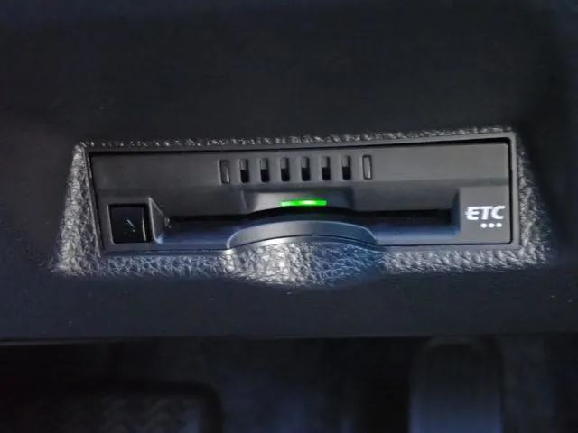 ヤリス(トヨタ)の車両写真