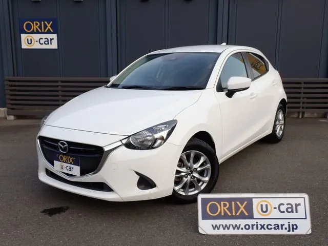 マツダ　デミオ