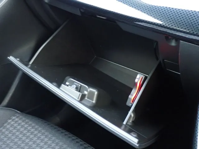 マツダ　デミオ