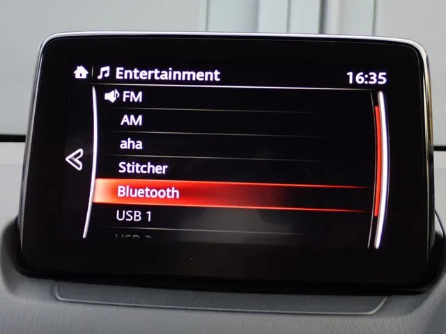 マツダ　デミオ