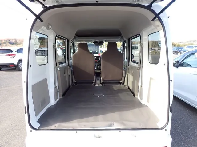 スズキ　エブリイバン