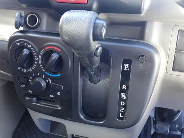 スズキ　エブリイバン