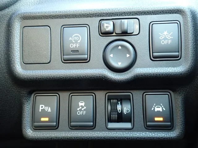 ノート（ニッサン）の車両写真