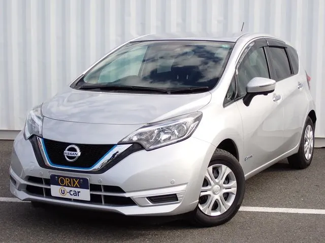 ニッサン　ノート