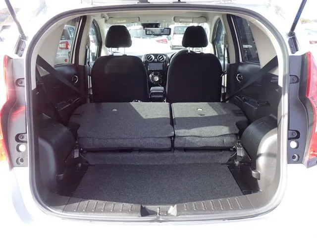 ニッサン　ノート