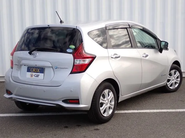 ニッサン　ノート