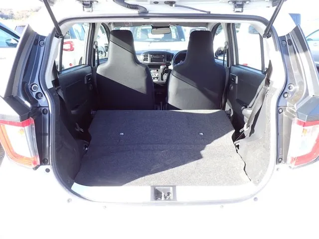 ダイハツ　ミラ　イース