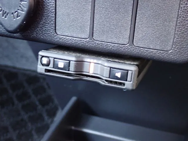 ダイハツ　ミラ　イース