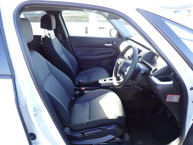 ホンダ　フィット　ｅ：ＨＥＶ