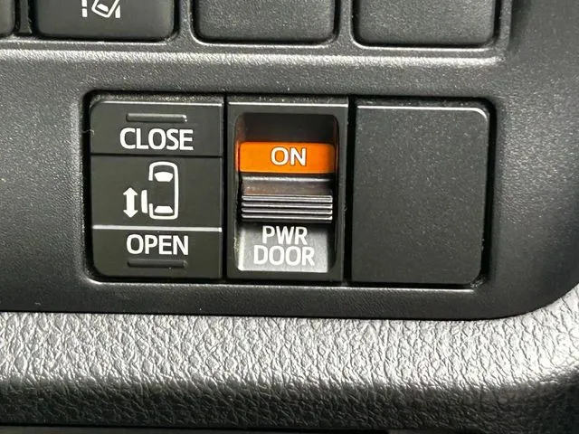 ノア(トヨタ)の車両写真