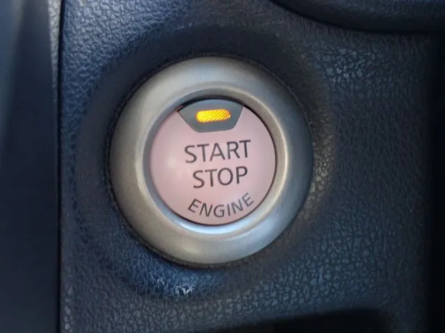 ニッサン　ノート