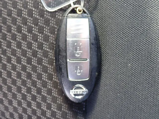 ニッサン　ノート