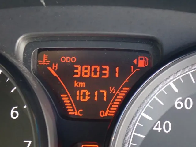 ニッサン　ノート