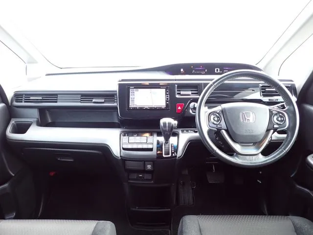 ホンダ　ステップワゴン　スパーダ