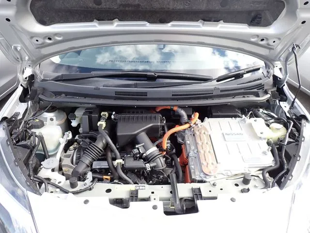 ニッサン　ノート