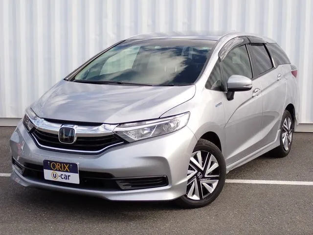 ホンダ　シャトル　ハイブリッド