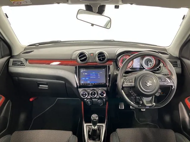 スイフト（スズキ）の車両写真