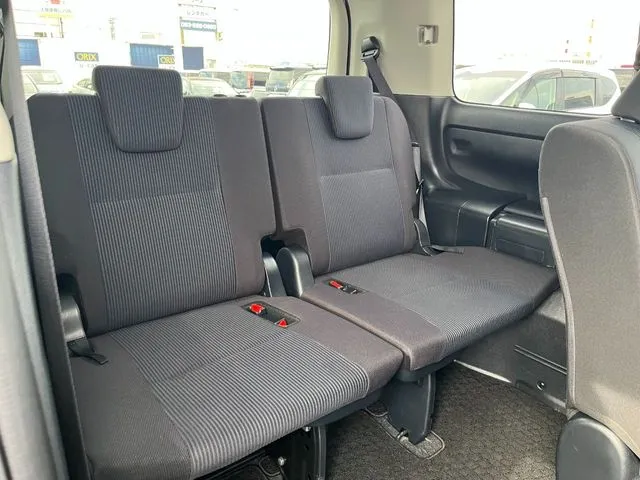 ノア(トヨタ)の車両写真