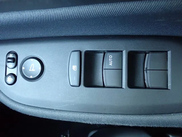 フィット e:HEV(ホンダ)の車両写真