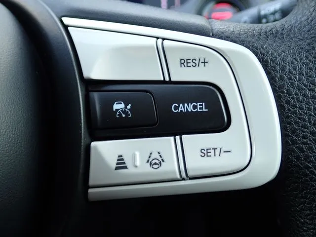 フィット e:HEV(ホンダ)の車両写真