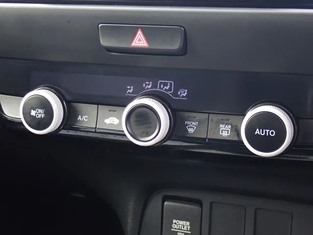 ホンダ　フィット　ｅ：ＨＥＶ