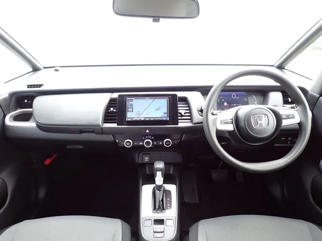 ホンダ　フィット　ｅ：ＨＥＶ