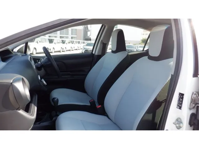 トヨタ　アクア