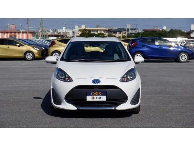 トヨタ　アクア