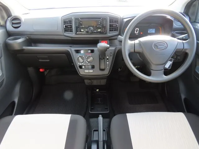 ダイハツ　ミラ　イース