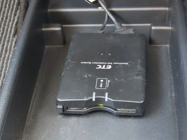 ダイハツ　ミラ　イース