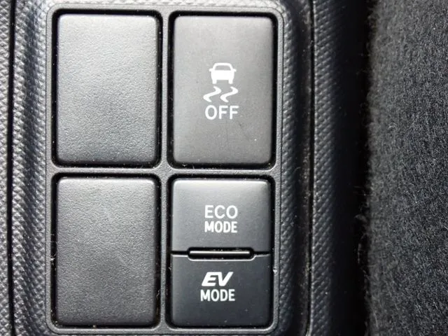 アクア（トヨタ）の車両写真