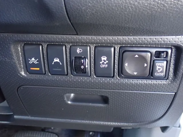 ニッサン　ＡＤ