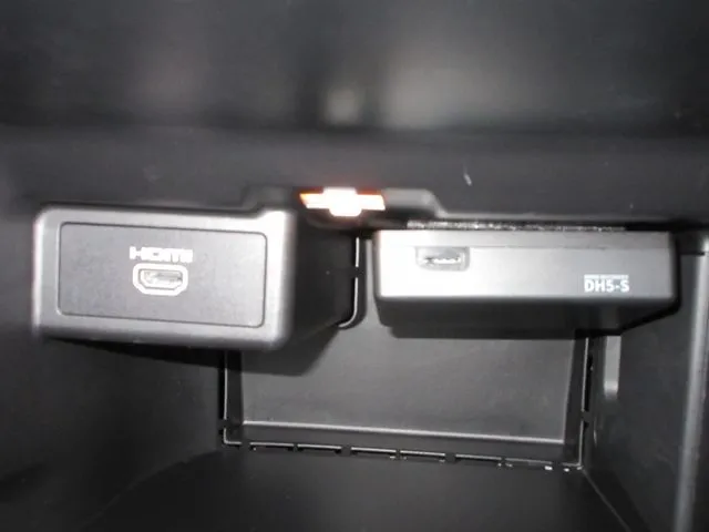 ニッサン　リーフ