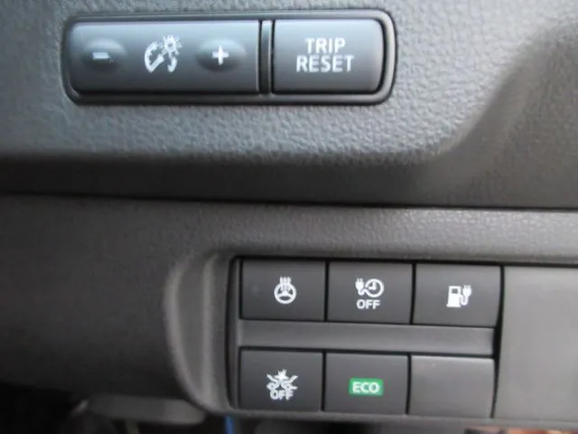 ニッサン　リーフ