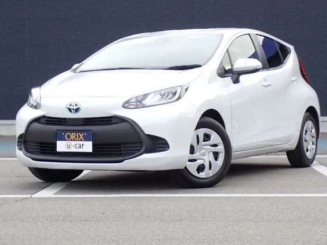 アクア（トヨタ）の車両写真