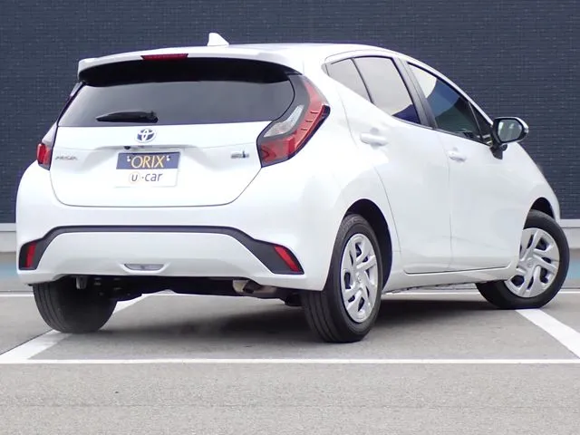 アクア（トヨタ）の車両写真