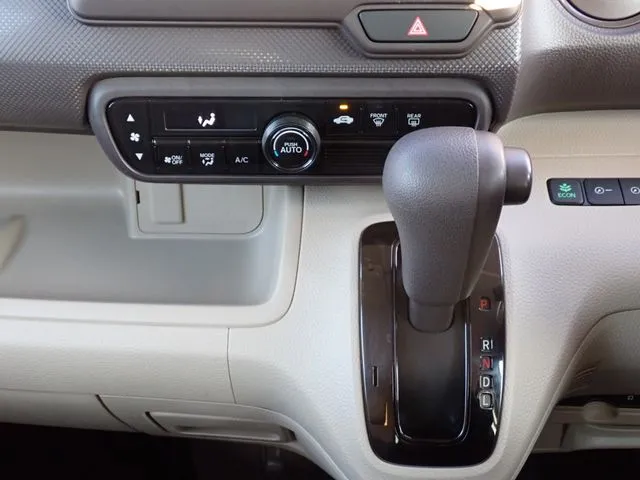 ホンダ　Ｎ　ＢＯＸ