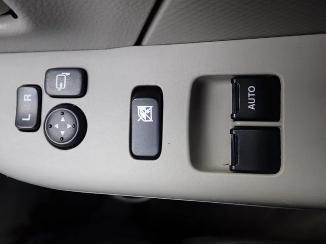 スクラムバン（マツダ）の車両写真