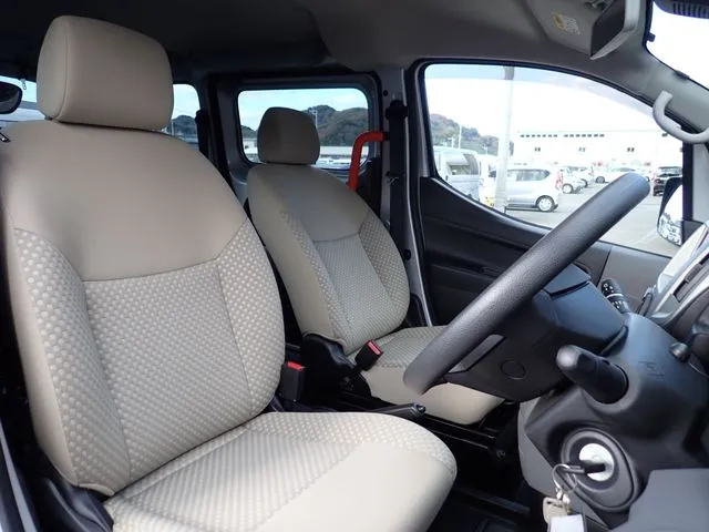 ＮＶ２００バネットバン（ニッサン）の車両写真