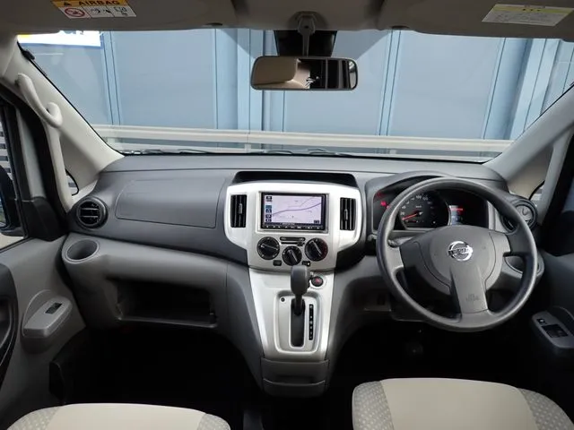ＮＶ２００バネットバン（ニッサン）の車両写真